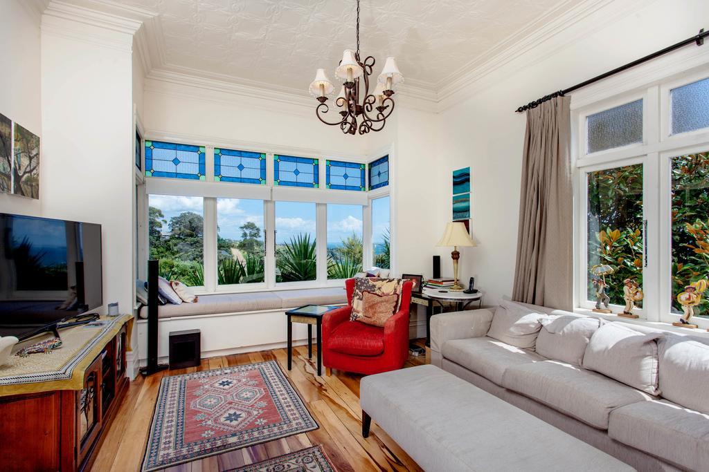 Crescent Villa - Stay Waiheke Ostend Exterior photo