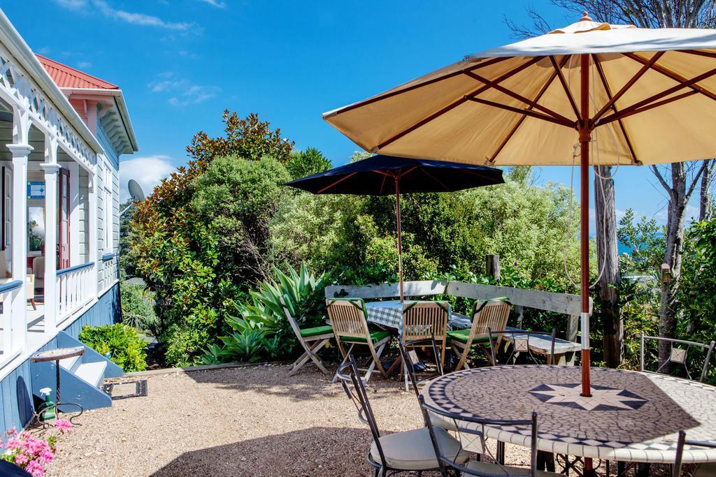 Crescent Villa - Stay Waiheke Ostend Exterior photo