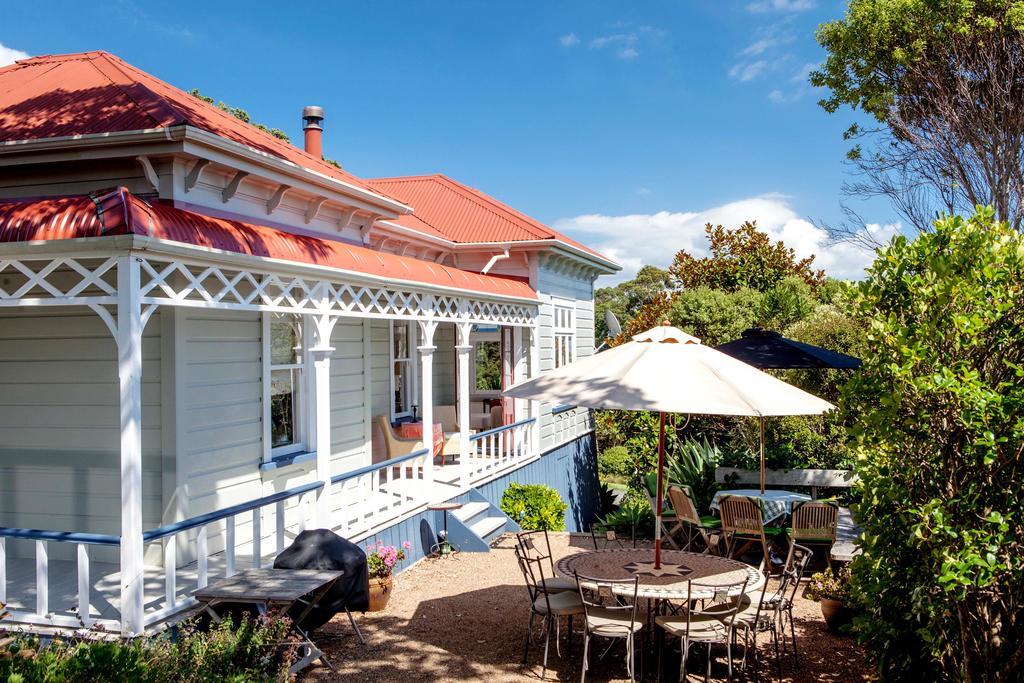 Crescent Villa - Stay Waiheke Ostend Exterior photo